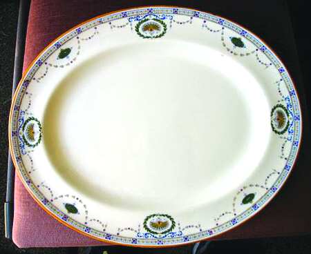 H525 by Royal Doulton