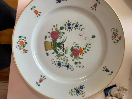 Chine Petit Panier Chinois Celadon 11" Chop Plate (Round Platter)