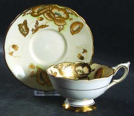 8579 Footed Cup & Saucer Set