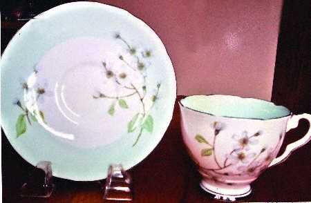 RST121 Footed Cup & Saucer Set