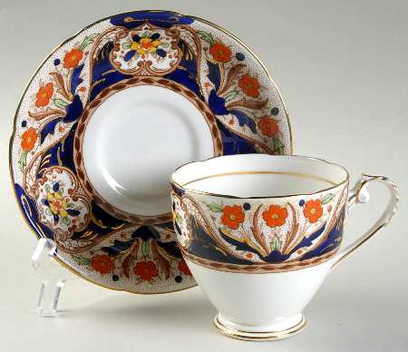 5328 Footed Cup & Saucer Set