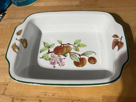 Cotswold Fruit 11" Rectangular Baker