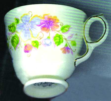 547 Footed Cup
