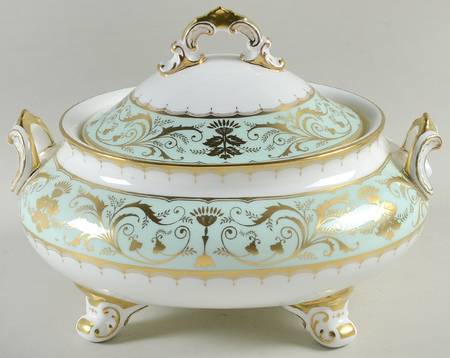 Darley Abbey Harlequin Green Round Covered Vegetable