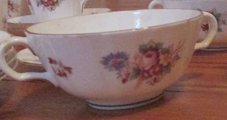 RW184 Footed Cream Soup Bowl