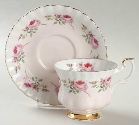 4365 by Royal Albert