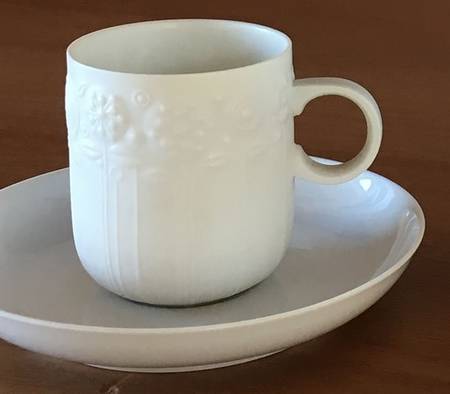 R1641 Flat Demitasse Cup & Saucer Set