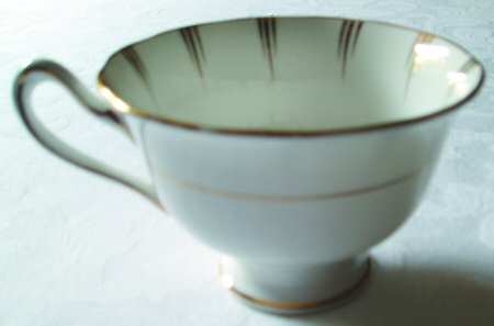 ROA187 Footed Cup