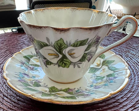 SPECIAL OCCASION SERIES Flat Cup & Saucer Set