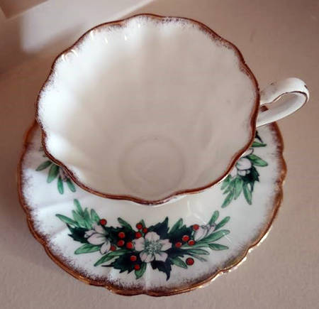 SPECIAL OCCASION SERIES Flat Cup & Saucer Set