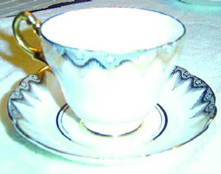 Re26 Footed Cup & Saucer Set