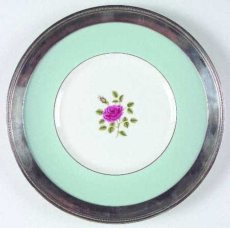 H4956 by Royal Doulton