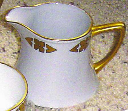 ROB364 Creamer