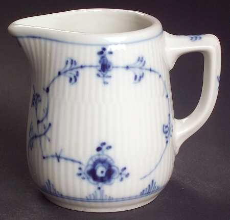 Blue Fluted Plain (Restaurantware) Creamer
