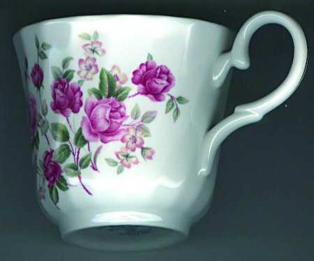 RPN7 Footed Cup