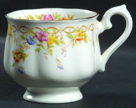 1122 Footed Cup