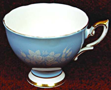 2615 Footed Cup