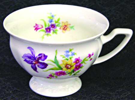 R1668 Footed Cup