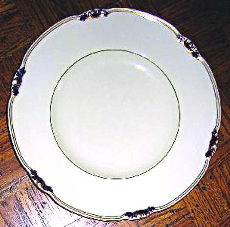 9765 by Royal Crown Derby