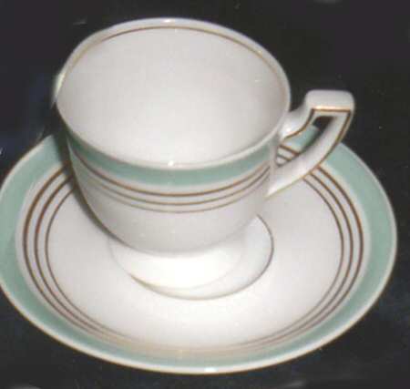 ROB368 Footed Demitasse Cup & Saucer Set
