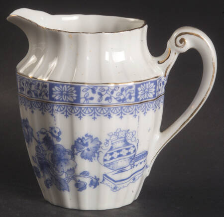 China Blau Creamer