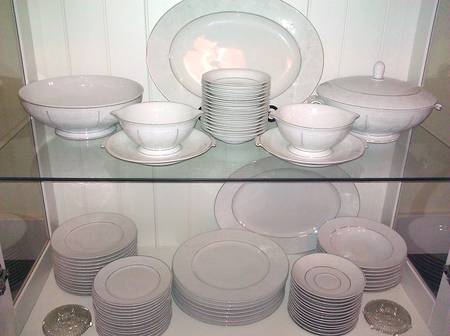 R1677 16" Oval Serving Platter