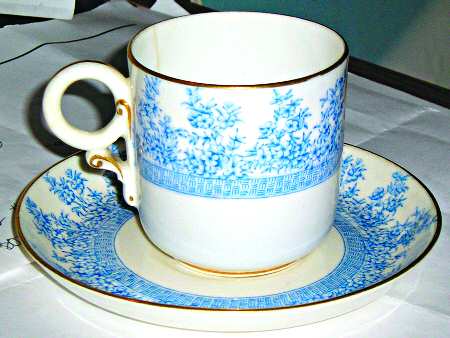W3652 Blue Flat Cup & Saucer Set