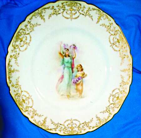 E3919 by Royal Doulton