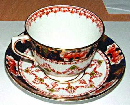 2843 Footed Cup & Saucer Set