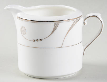 Trendsetter Creamer