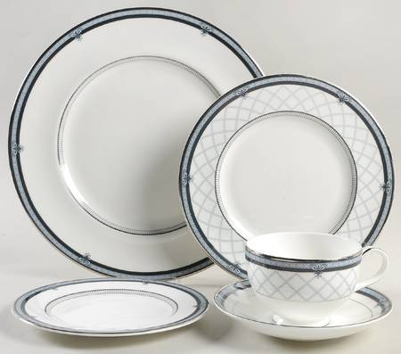 Countess 5 Piece Place Setting by Royal Doulton