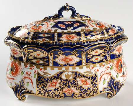6299 Oval Box & Lid