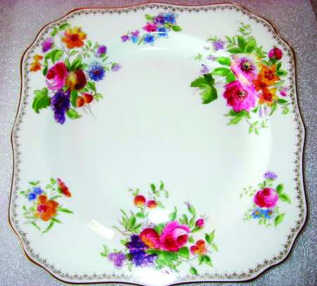 RD255 by Royal Doulton