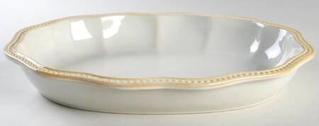 Hobnail Cream 14" Oval Baker