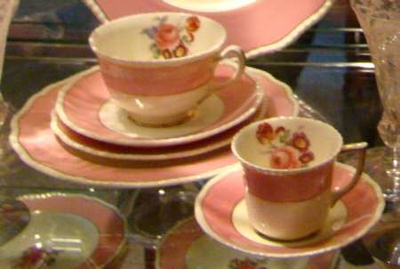 V2199 Footed Cup & Saucer Set