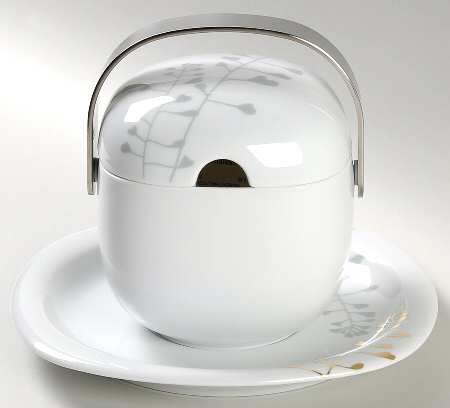 Celebration Sauce Boat & Lid with Underplate