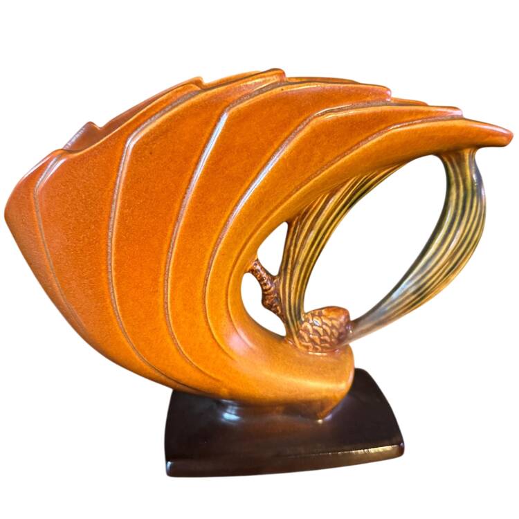 Pinecone Modern Brown (400 Series) 6" Fan Vase