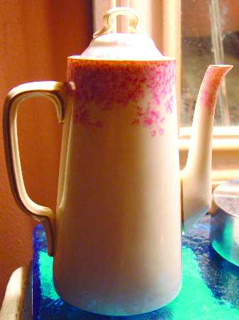 W2279 Pink Mini Teapot & Lid
