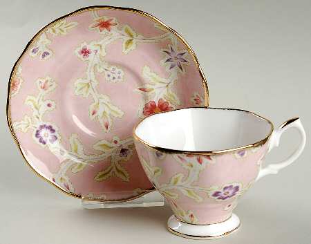 Vintage Floral Collection Footed Cup & Saucer Set
