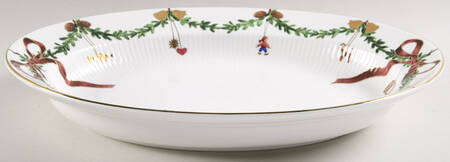 Star Fluted 13" Oval Plate