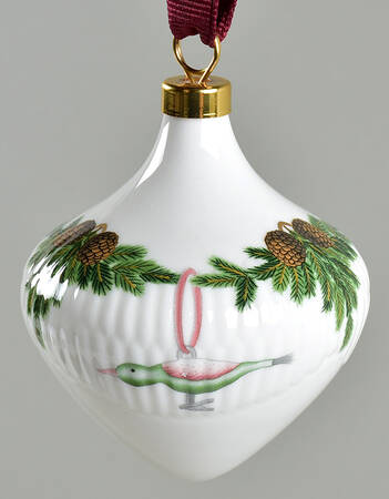 Star Fluted Ornament
