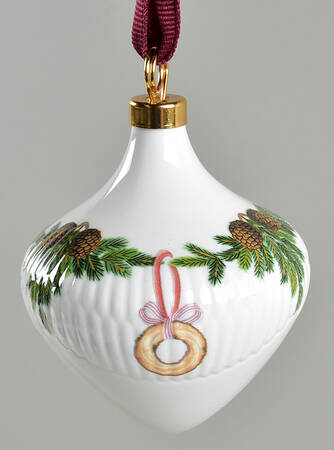 Star Fluted Ornament