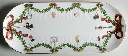 Star Fluted 15" Oval Serving Platter