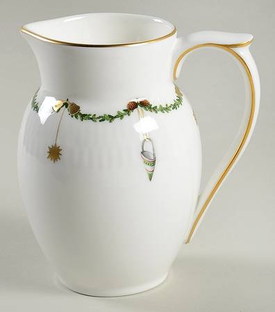 Star Fluted Creamer
