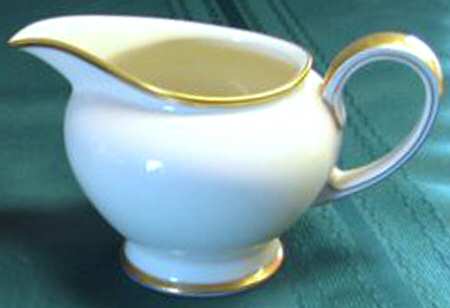R1714 Creamer
