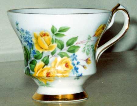 RLV1 Footed Cup