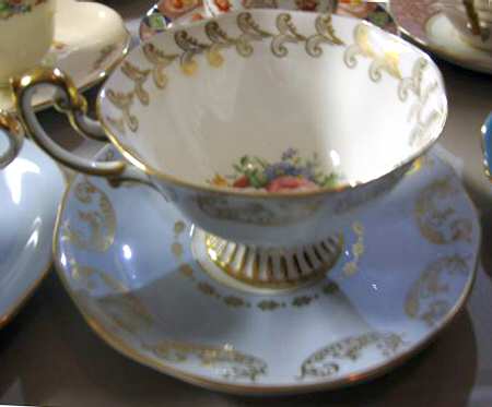 2928 by Royal Albert
