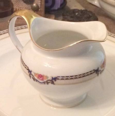 ROB378 Creamer