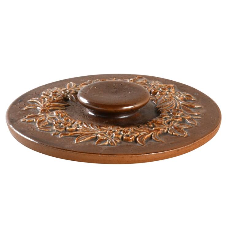 Lambeth Hunting Scene Lid for Tobacco Jar