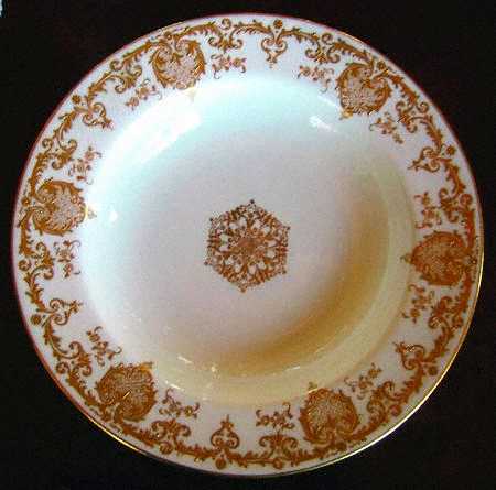 HB4058 by Royal Doulton